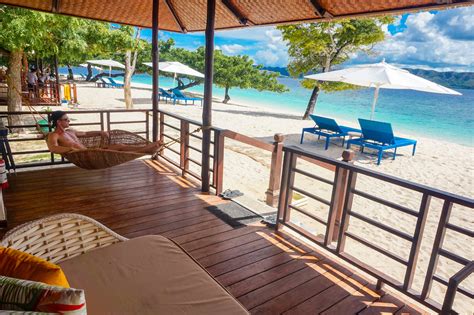 beachfront hotels in coron palawan.